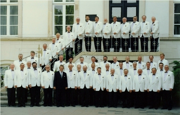 1999: MGV “Germania” mit Musikdirektor Otto Groll am Bulderner Schloß